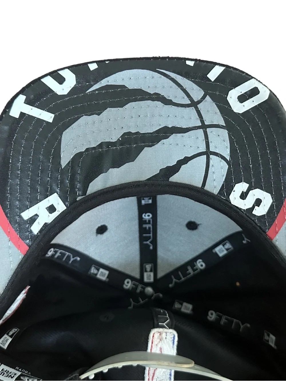 New Era 9FIFTY Toronto Raptors Youth Snapback Hat 2017 NBA On Court Metallic